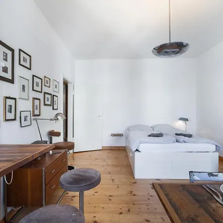 Apartment Margarethe-selenka-strasse München