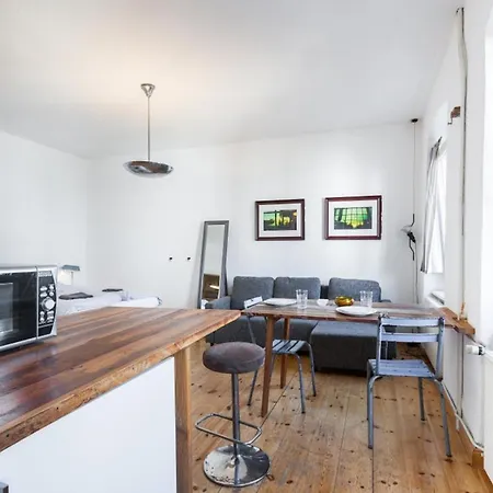 Apartment Margarethe-selenka-strasse München